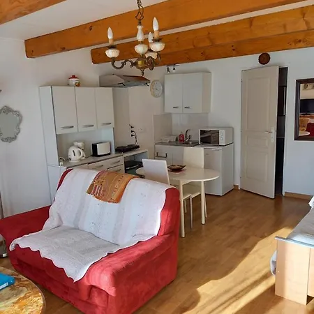 Agreable Et Tres Lumineux * Salles-dʼAude