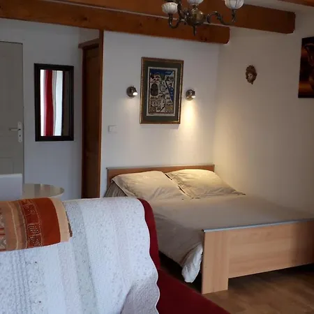 Agreable Et Tres Lumineux * Salles-dʼAude